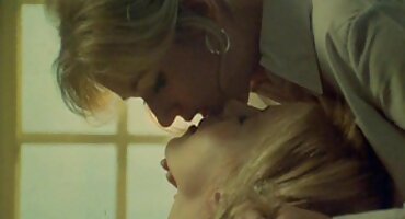 phê clip sex Chiến lợi phẩm để clip quay len đổi Lấy Âm hộ.