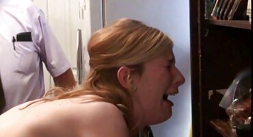 phim sex mom and son Người phụ nữ bị đụ phim sex anime ko che bởi một anh chàng xoăn tội nghiệp.